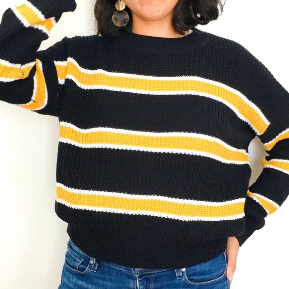 🆕 LAST ONE!! Stripe Knit Sweater - Picture 3 of 4
